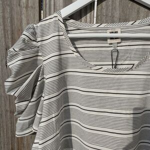 Anne Klein Large Striped White and Black Knit Top Puff Sleeve